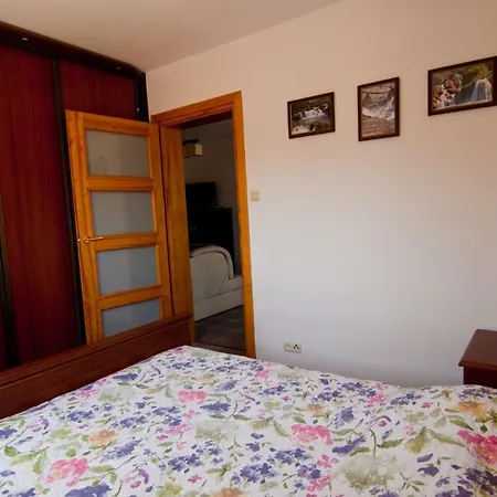 アパート Trzypokojowy W Ustce *